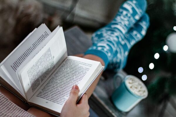 Cozy Evenings Without Screens: Relaxing Ideas to Unplug and Unwind